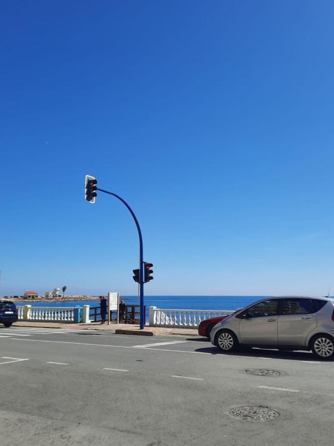 Студия На Белоснежном Пляже Los Locos Torrevieja Exteriér fotografie